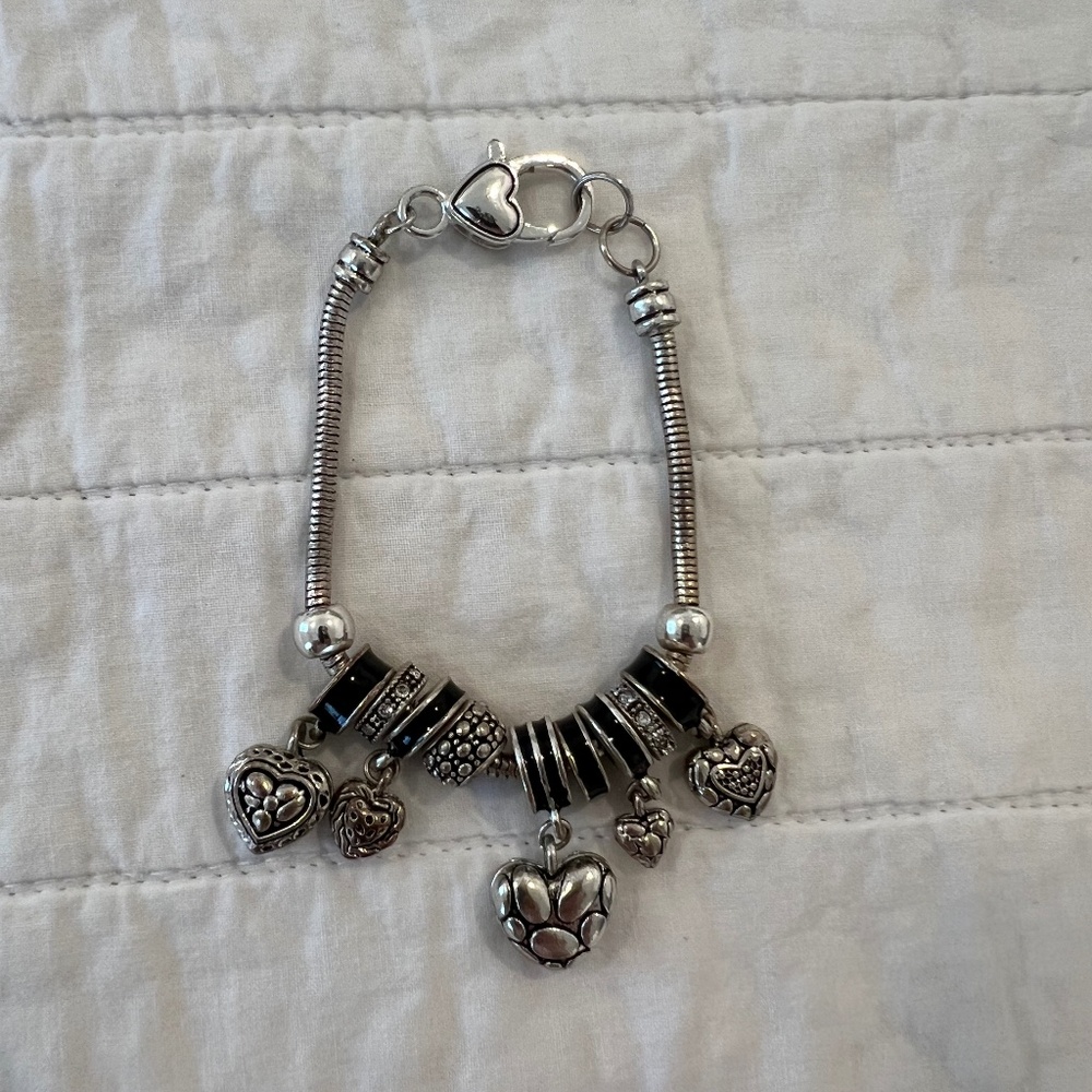 Brighton Silver Tone and Black Heart Charm Bracelet--Size 8"